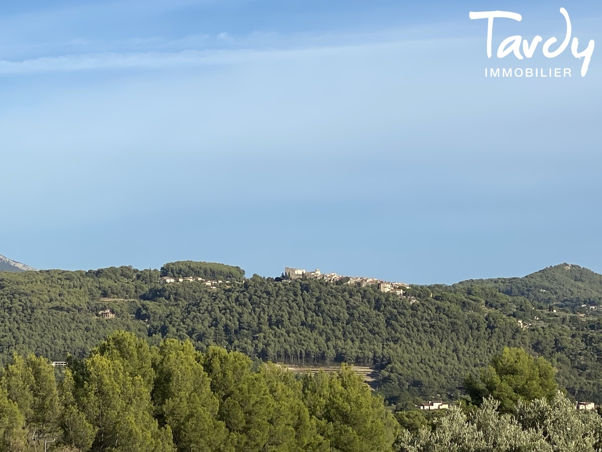Villa neuve, vue dgage  - 83740 LA CADIERE D'AZUR - La Cadire-d'Azur - VUE DEGAGEE