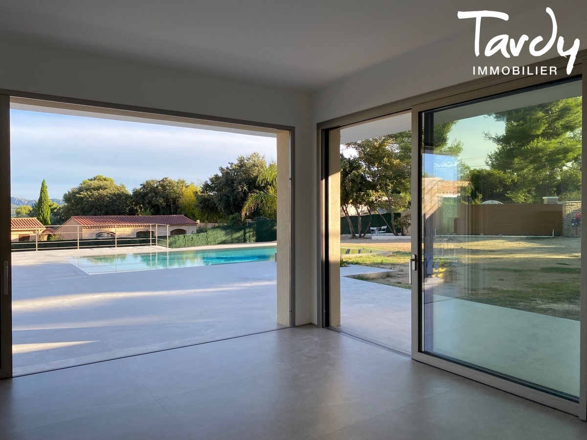 Villa neuve, vue dgage, prestations haut de gamme - 83740 LA CADIERE D'AZUR - La Cadire-d'Azur - LE CASTELLET LA CADIERE D AZUR IMMOBILIER