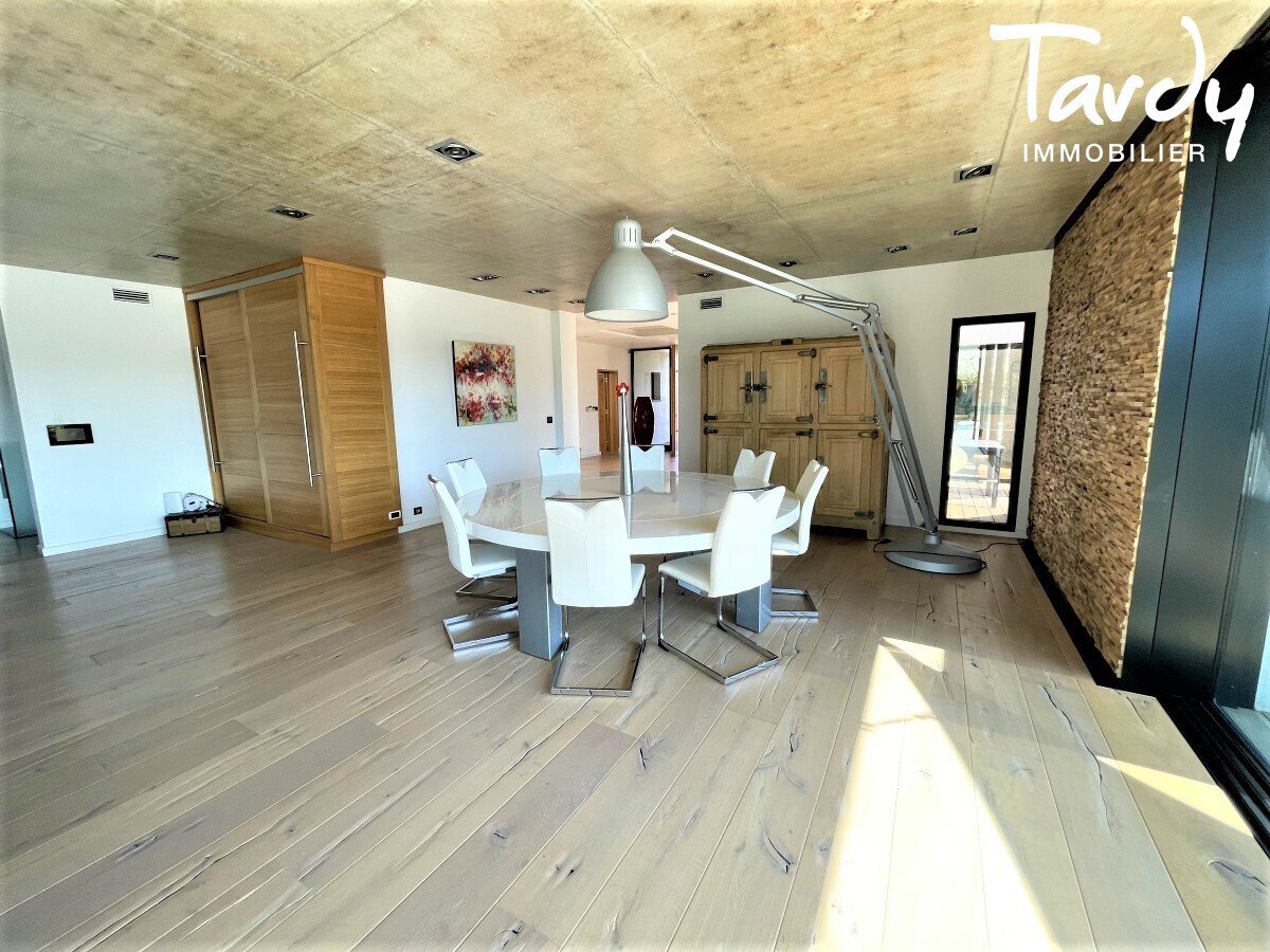 Villa Contemporaine, campagne secteur calme - 83400 HYRES - Hyres - Villa contemporaine proche Hyres Tardy Immobilier