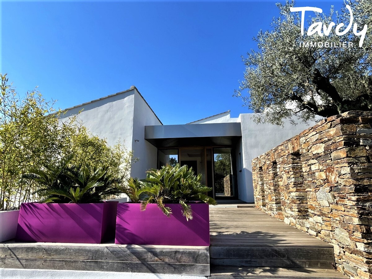 Villa Contemporaine, campagne secteur calme - 83400 HYRES - Hyres - Villa contemporaine proche Hyres Tardy Immobilier