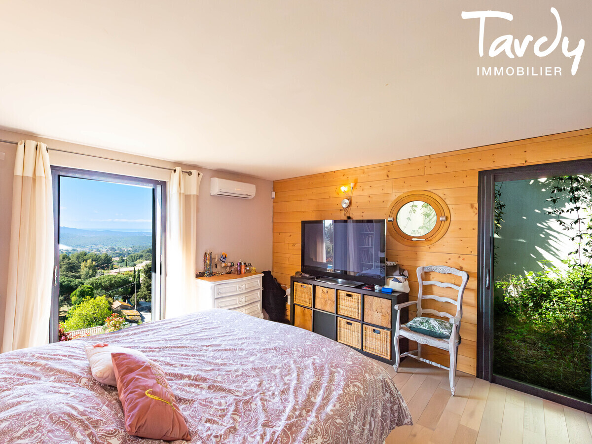 Villa contemporaine, vue mer panoramique - 83190 OLLIOULES  - Ollioules - Suite parentale avec patio extrieur