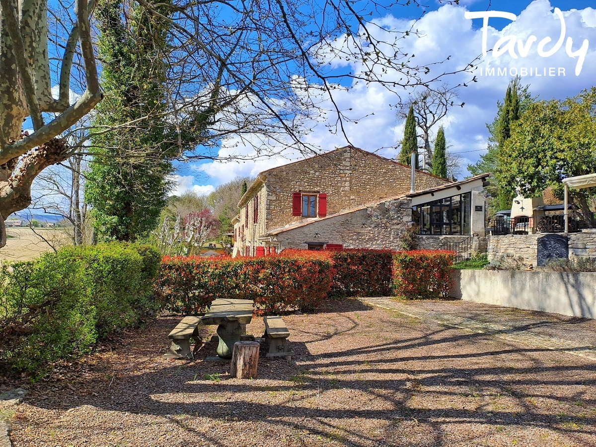 Mas en pierre 18 en campagne - activit htelire -  04300 FORCALQUIER - Forcalquier