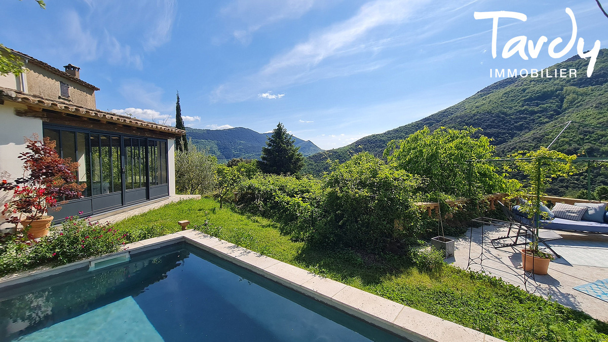 Vritable Mas Cvenole - 30170 CROS - Saint-Roman-de-Codires - Terrasse avec vue Saint Roman