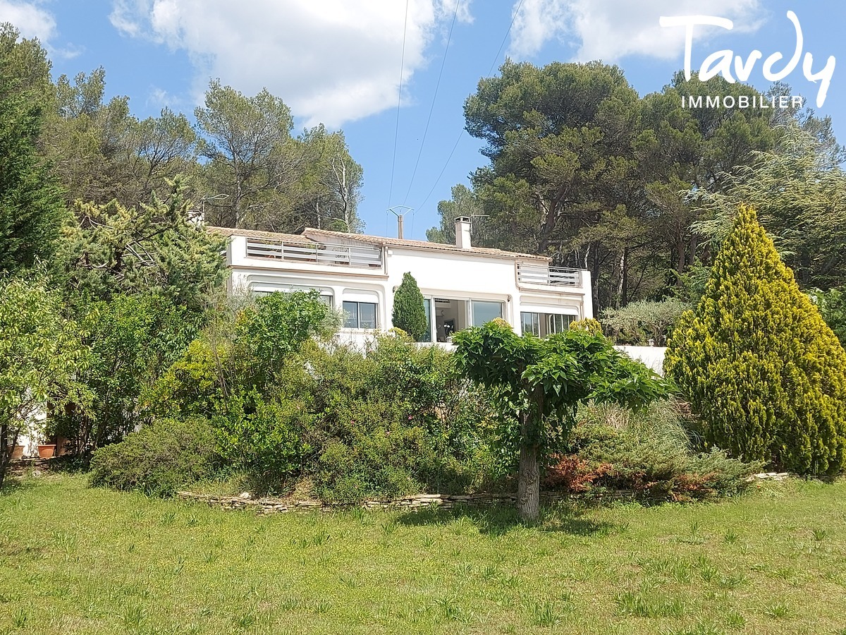 Villa d'architecte -  vue imprenable - 20 min 13100 AIX EN PROVENCE - Aix-en-Provence - Villa avec vue Pays d'Aix