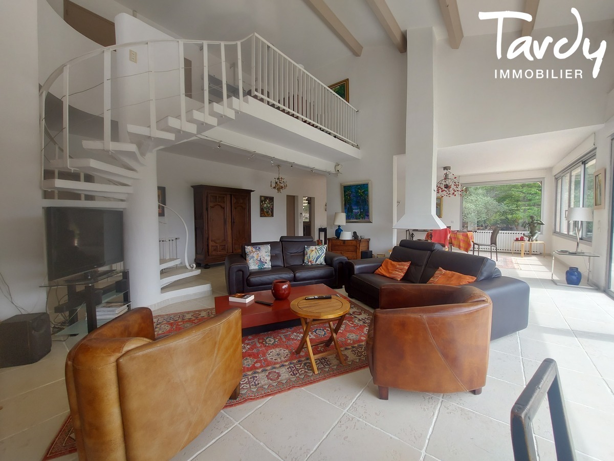 Villa d'architecte -  vue imprenable - 20 min 13100 AIX EN PROVENCE - Aix-en-Provence