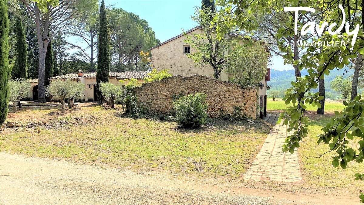 Mas de caractre -  Au calme sans vis  vis -  83690 VILLECROZE - Tourtour - Proprit ancienne proche Tourtour