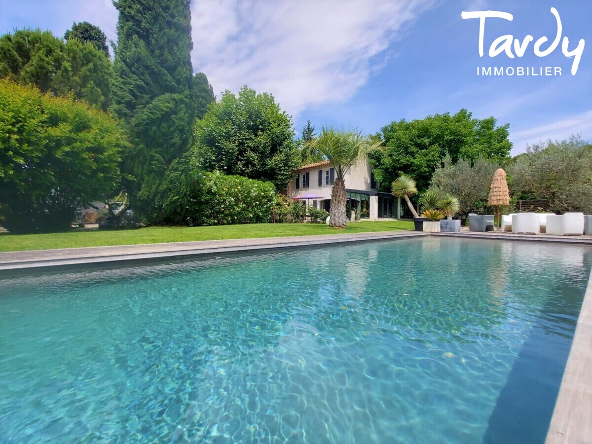 Mas en pierre - Dpendances et piscine - Proche 13 100 AIX EN PROVENCE - Aix-en-Provence