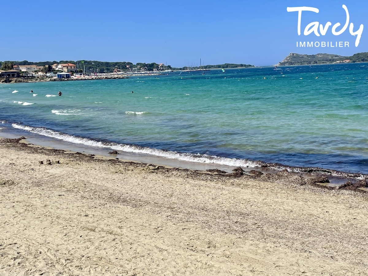 Villa contemporaine, plage et port du Brusc  pieds - 83140 SIX-FOURS-LES-PLAGES  - Six-Fours-les-Plages
