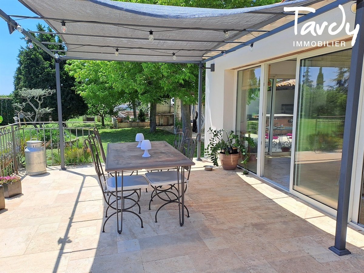 Maison ancienne avec dpendances - Campagne - 04 000 MANOSQUE - Manosque