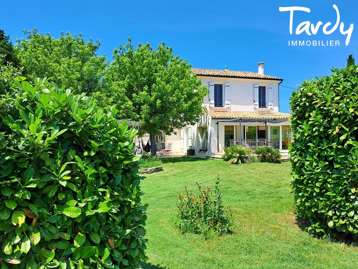 Maison ancienne avec dpendances - Campagne - 04 000 MANOSQUE - Manosque
