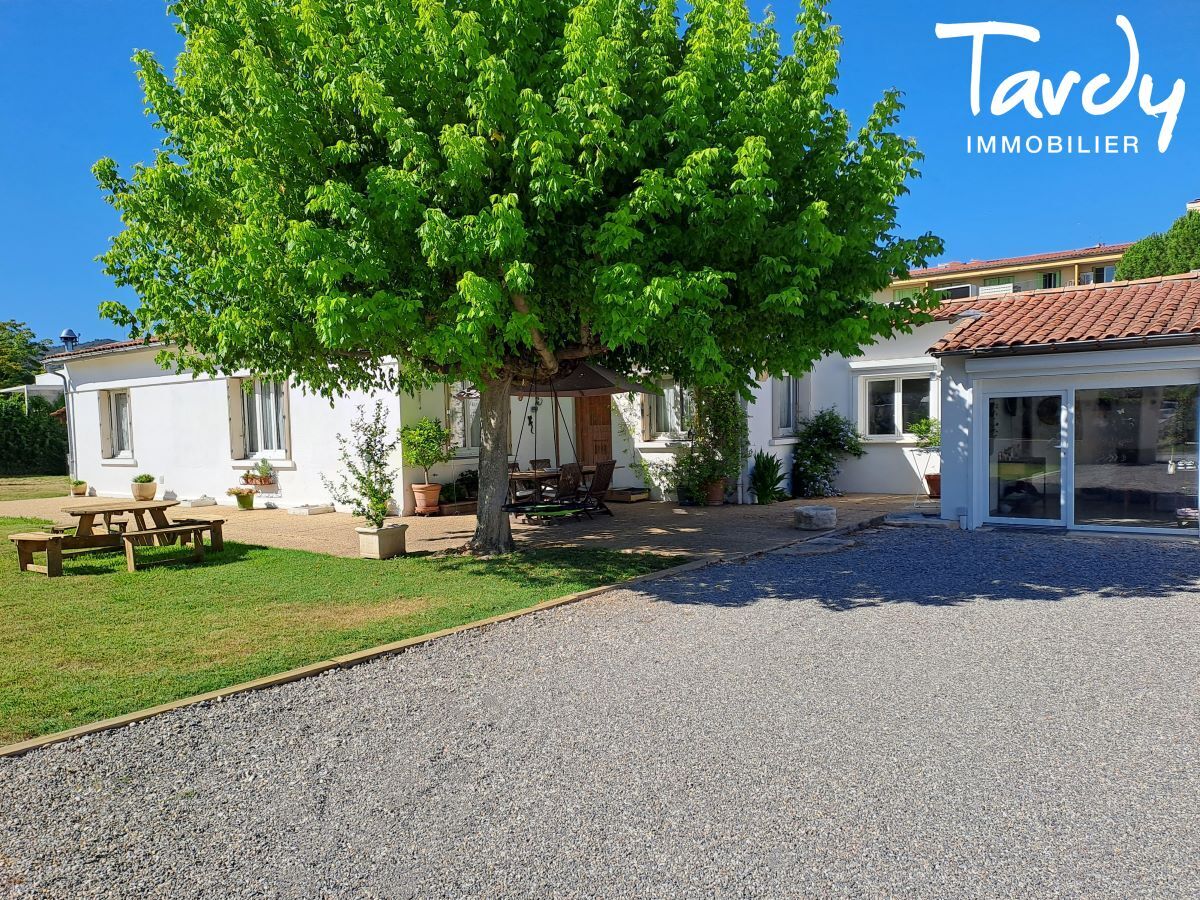 Maison avec appartement indpendant - Centre ville - 04 100 MANOSQUE - Manosque