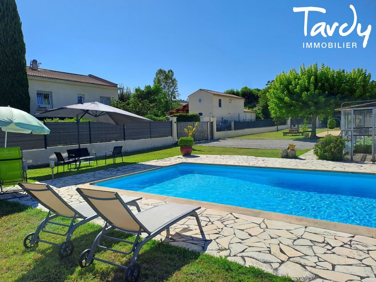 Maison avec appartement indpendant - Centre ville - 04 100 MANOSQUE - Manosque