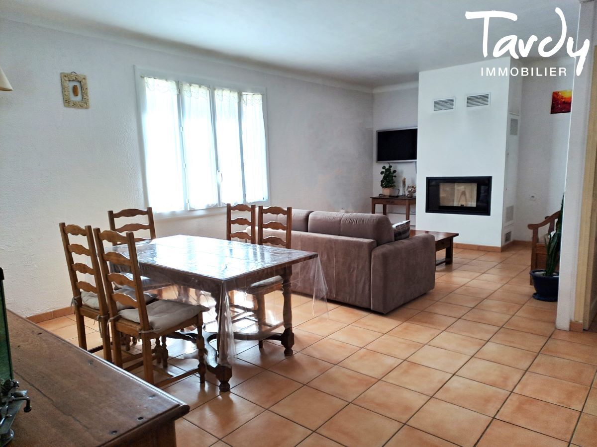 Maison avec appartement indpendant - Centre ville - 04 100 MANOSQUE - Manosque