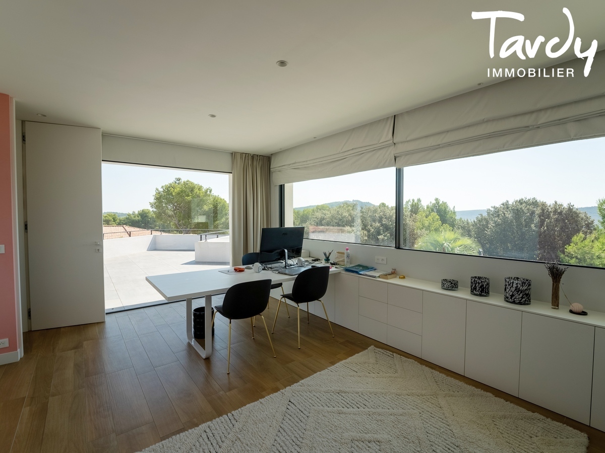 Villa d'architecte contemporaine- 13100 AIX-EN-PROVENCE - Aix-en-Provence