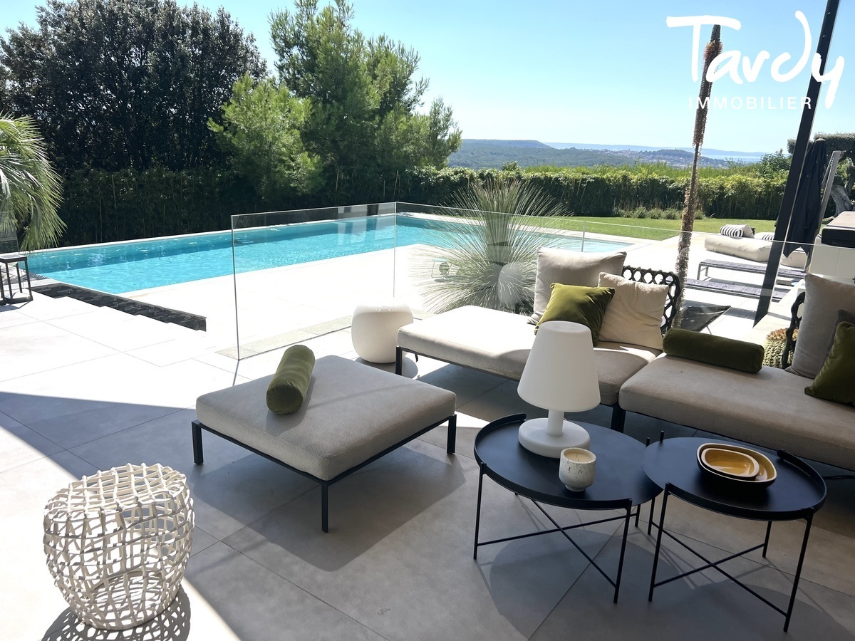 Villa d'architecte contemporaine- 13100 AIX-EN-PROVENCE - Aix-en-Provence