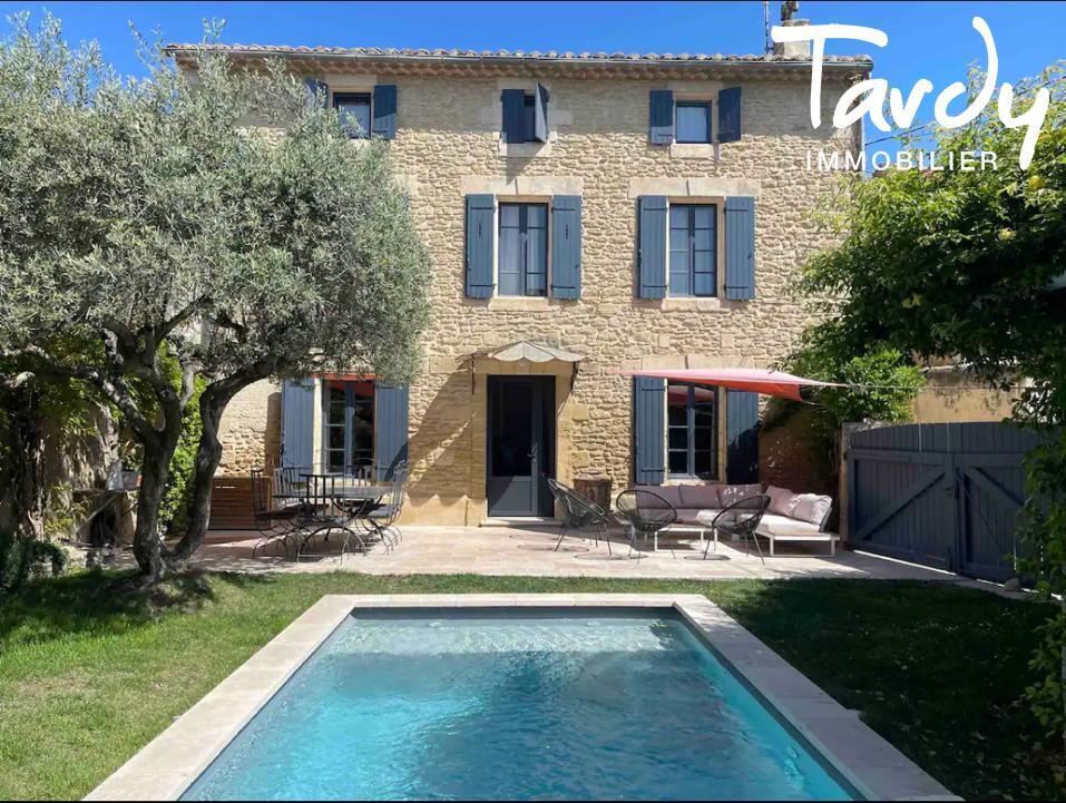 Ancienne Bastide - Maison de village avec jardin et piscine 30131 PUJAUT - Pujaut