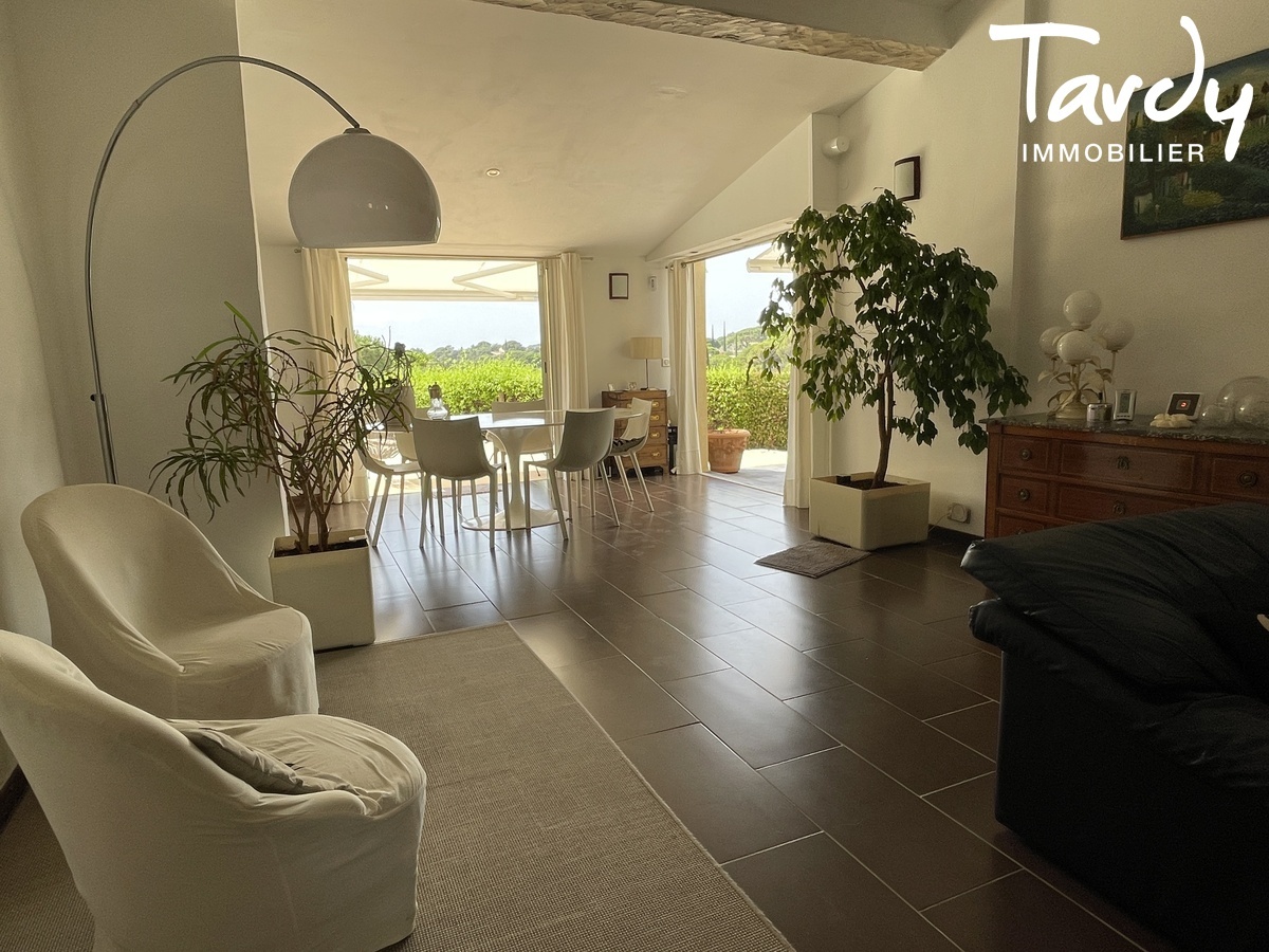 Villa plain pied - Domaine rsidentiel - 83540 SAINTE MAXIME - Sainte-Maxime