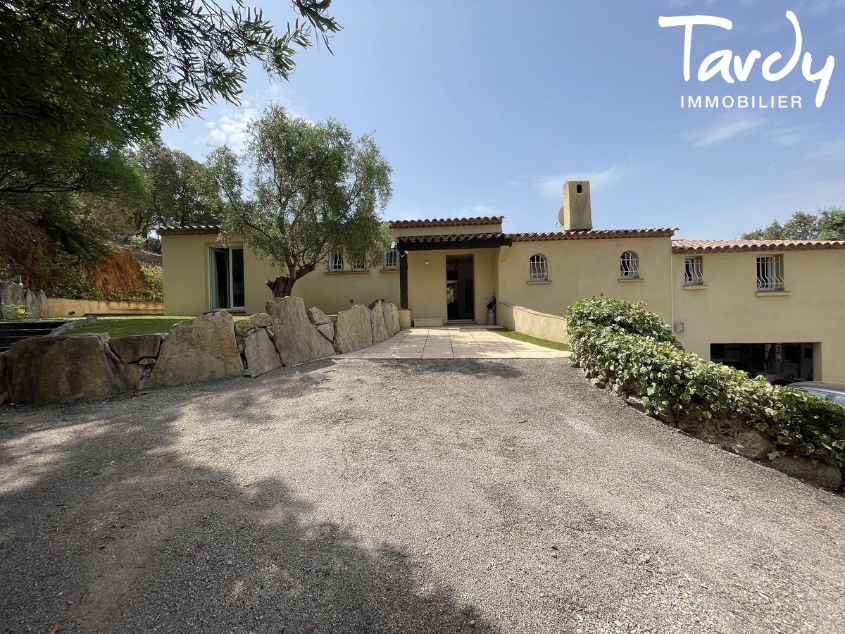 Villa plain pied - Domaine rsidentiel - 83540 SAINTE MAXIME - Sainte-Maxime