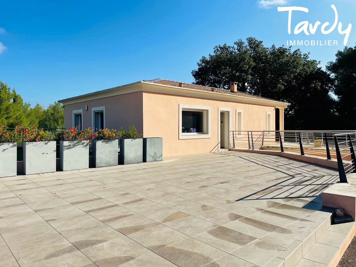 Ancien mas rnov, proprit familiale 7 chambres - 13600 LA CIOTAT - La Ciotat - TARDY IMMOBILIER