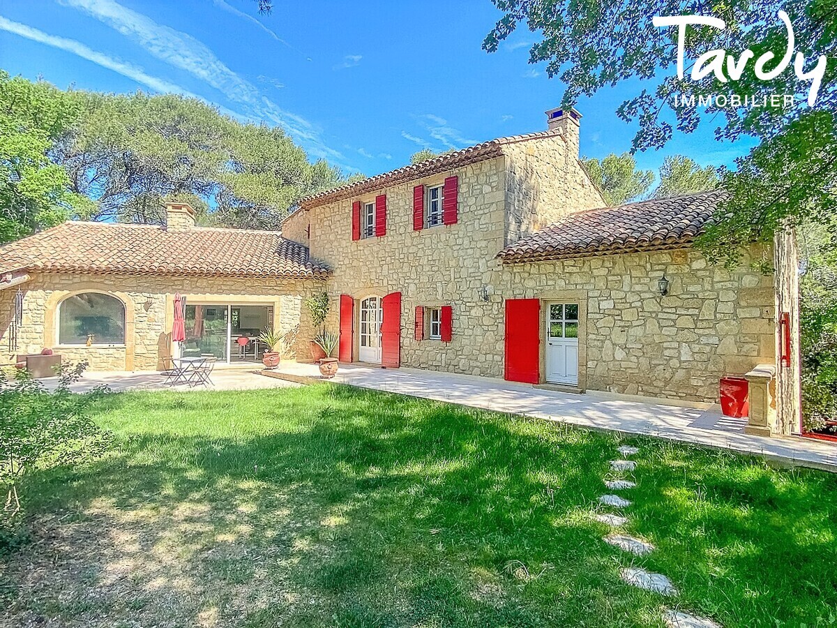 Provenale en pierres - Nature et calme - 13840 ROGNES - Aix-en-Provence