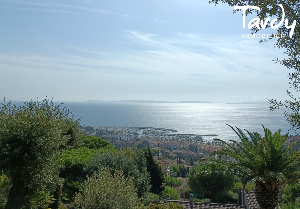 Villa Vue mer, piscine et spacieux garage  83980 LE LAVANDOU - Le Lavandou