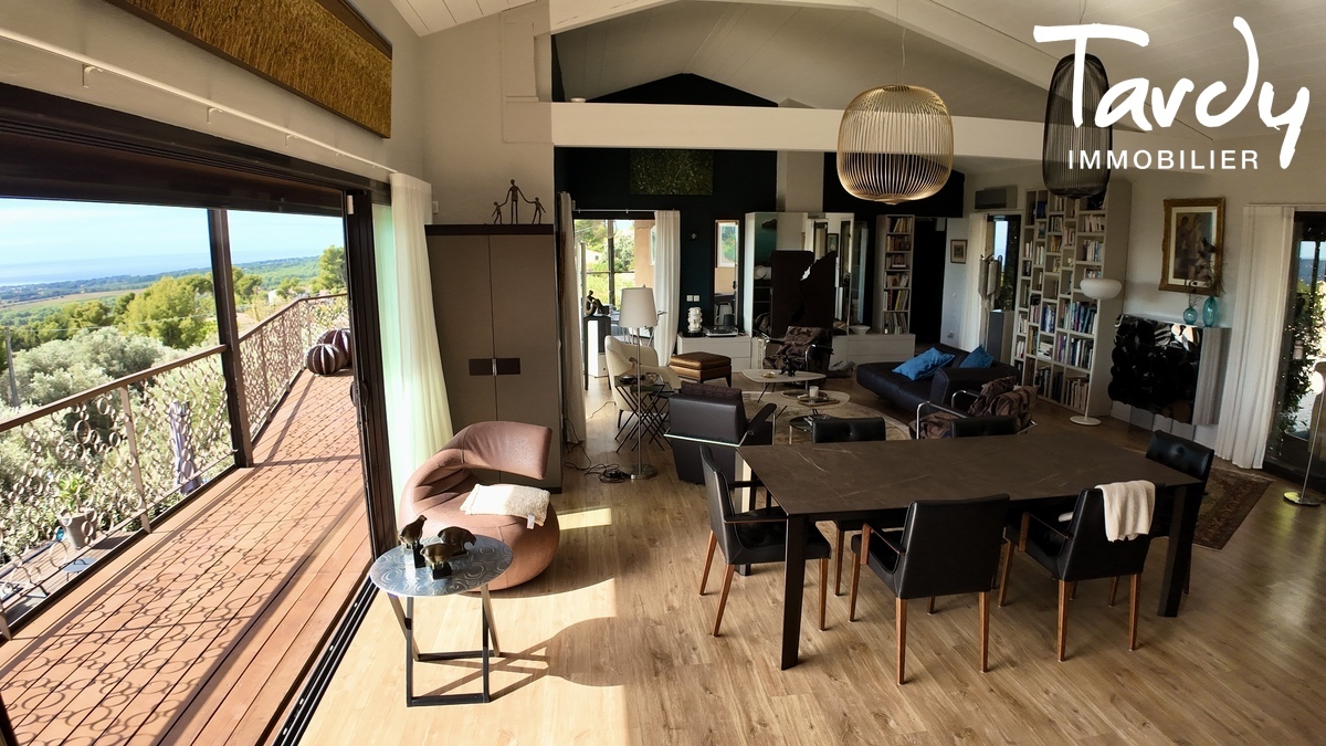 Contemporaine vue mer panoramique - 83740 LA CADIERE D'AZUR - La Cadi�re-d'Azur