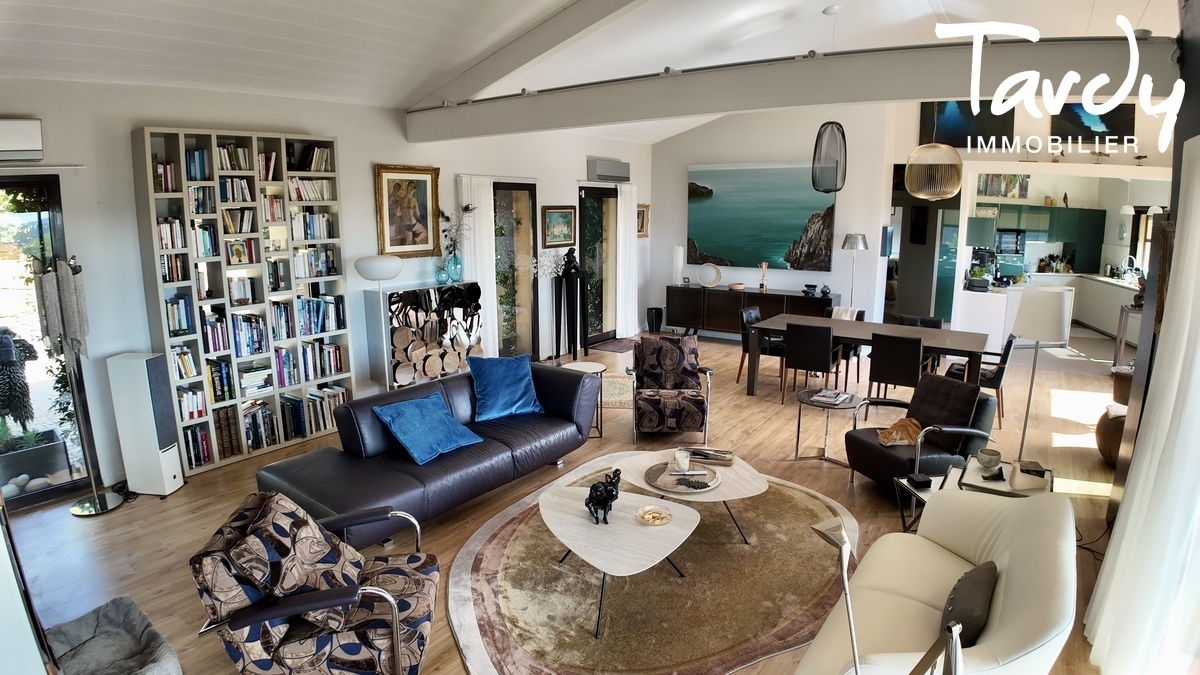 Contemporaine vue mer panoramique - 83740 LA CADIERE D'AZUR - La Cadi�re-d'Azur