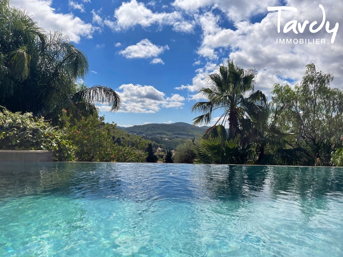 Contemporaine vue mer panoramique - 83740 LA CADIERE D'AZUR - La Cadi�re-d'Azur - LA CADIERE D'AZUR 83740 TARDY IMMOBILIER