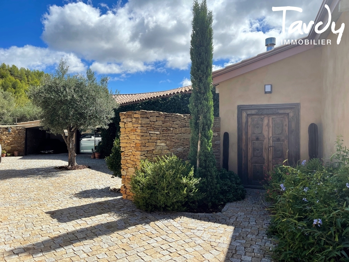 Contemporaine vue mer panoramique - 83740 LA CADIERE D'AZUR - La Cadi�re-d'Azur