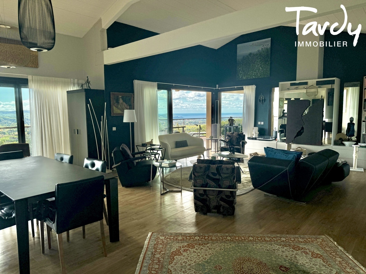 Contemporaine vue mer panoramique - 83740 LA CADIERE D'AZUR - La Cadi�re-d'Azur