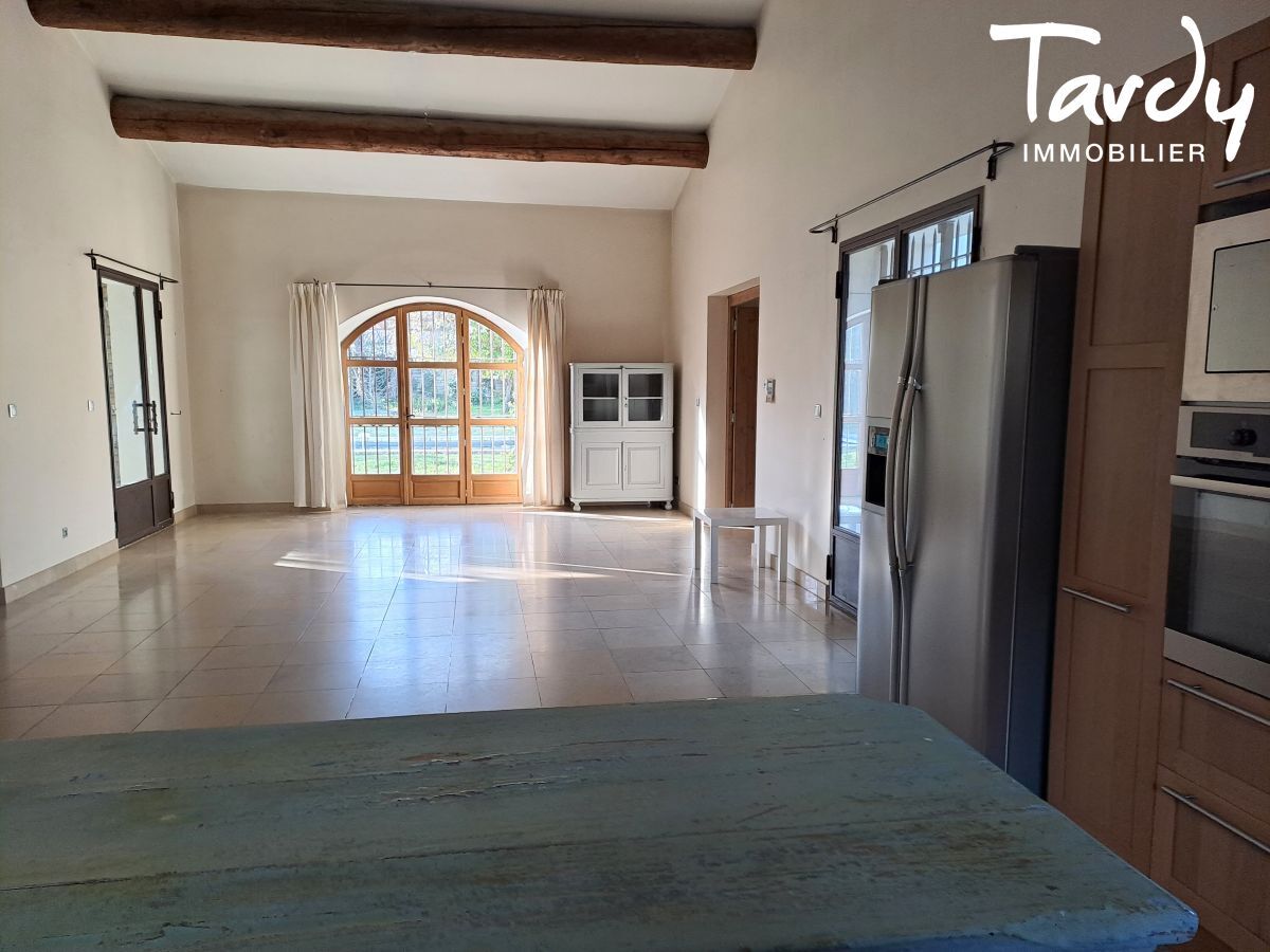 Bastide rcente - proche centre ville - 13 100 AIX EN PROVENCE - Aix-en-Provence
