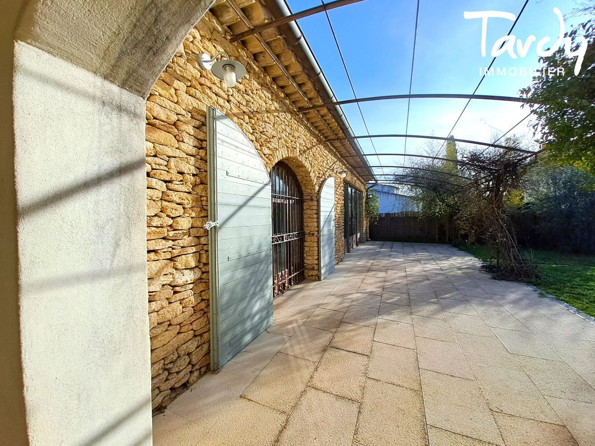 Bastide rcente - proche centre ville - 13 100 AIX EN PROVENCE - Aix-en-Provence