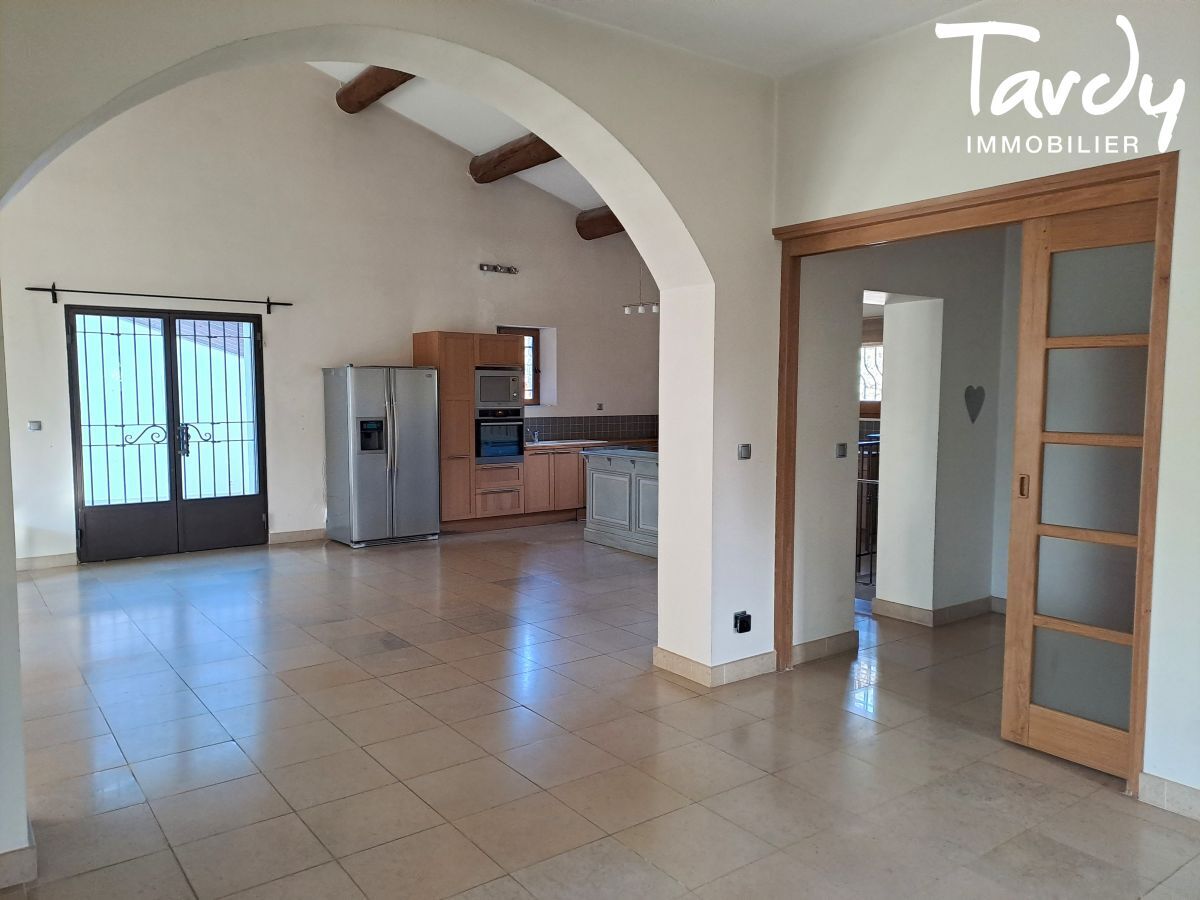 Bastide rcente - proche centre ville - 13 100 AIX EN PROVENCE - Aix-en-Provence