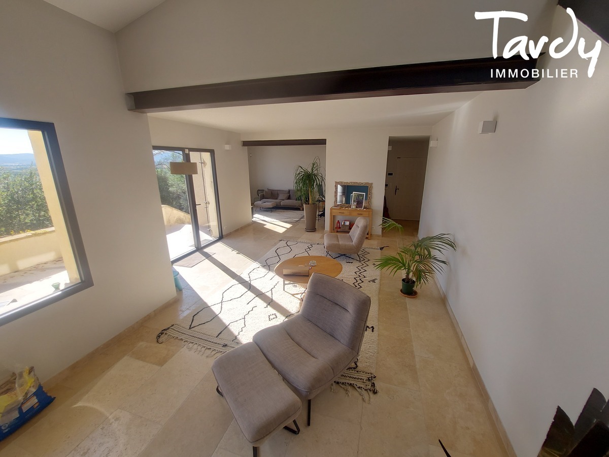 Villa avec finitions - vue imprenable - 84530 VILLELAURE - Lourmarin