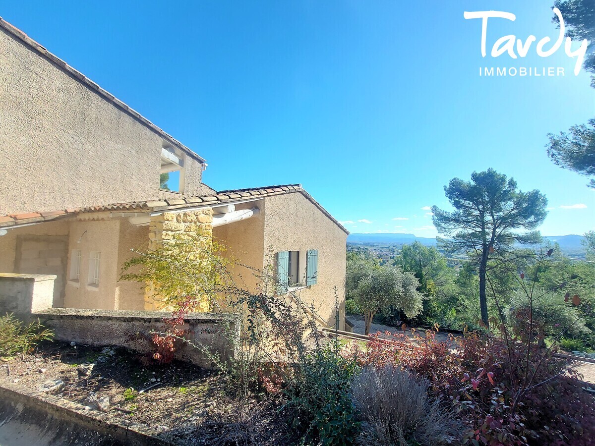 Villa avec finitions - vue imprenable - 84530 VILLELAURE - Lourmarin