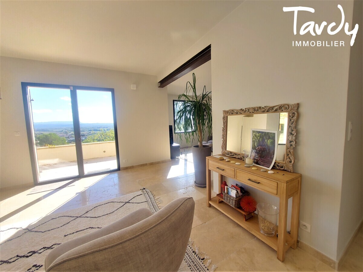 Villa avec finitions - vue imprenable - 84530 VILLELAURE - Lourmarin - Villa rnove Luberon