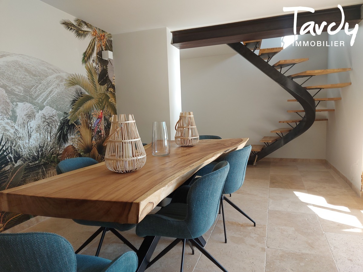 Villa avec finitions - vue imprenable - 84530 VILLELAURE - Lourmarin