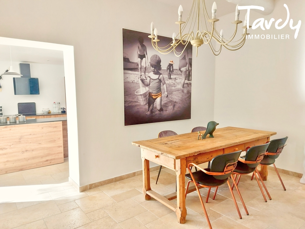 Maison de caractre - village  pied - 84 160 LOURMARIN - Lourmarin
