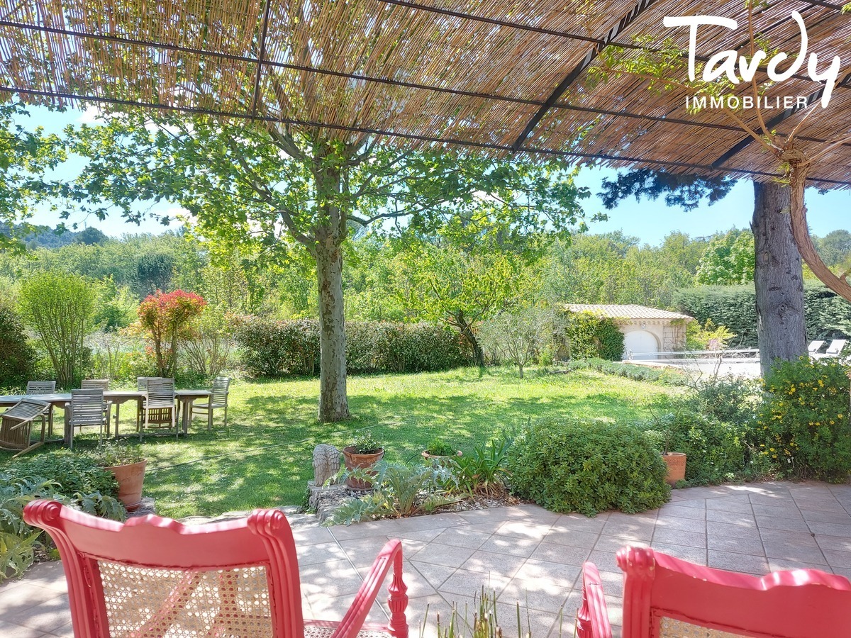 Maison de caractre - village  pied - 84 160 LOURMARIN - Lourmarin