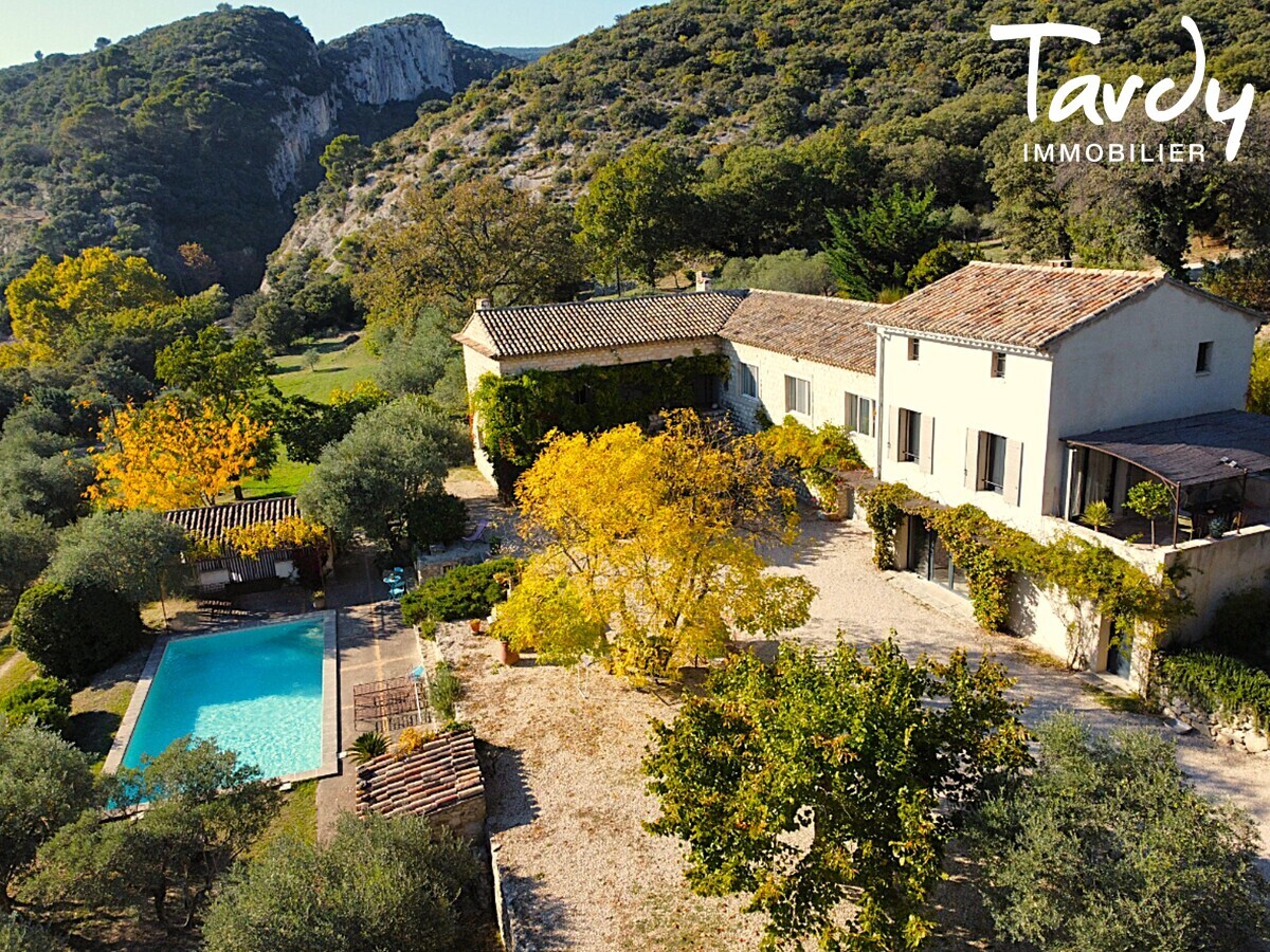 Maison ancienne - proche centre village - 84160 LOURMARIN - Lourmarin