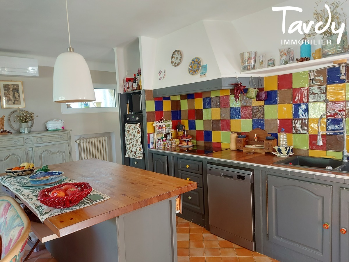 Maison ancienne - proche centre village - 84160 LOURMARIN - Lourmarin