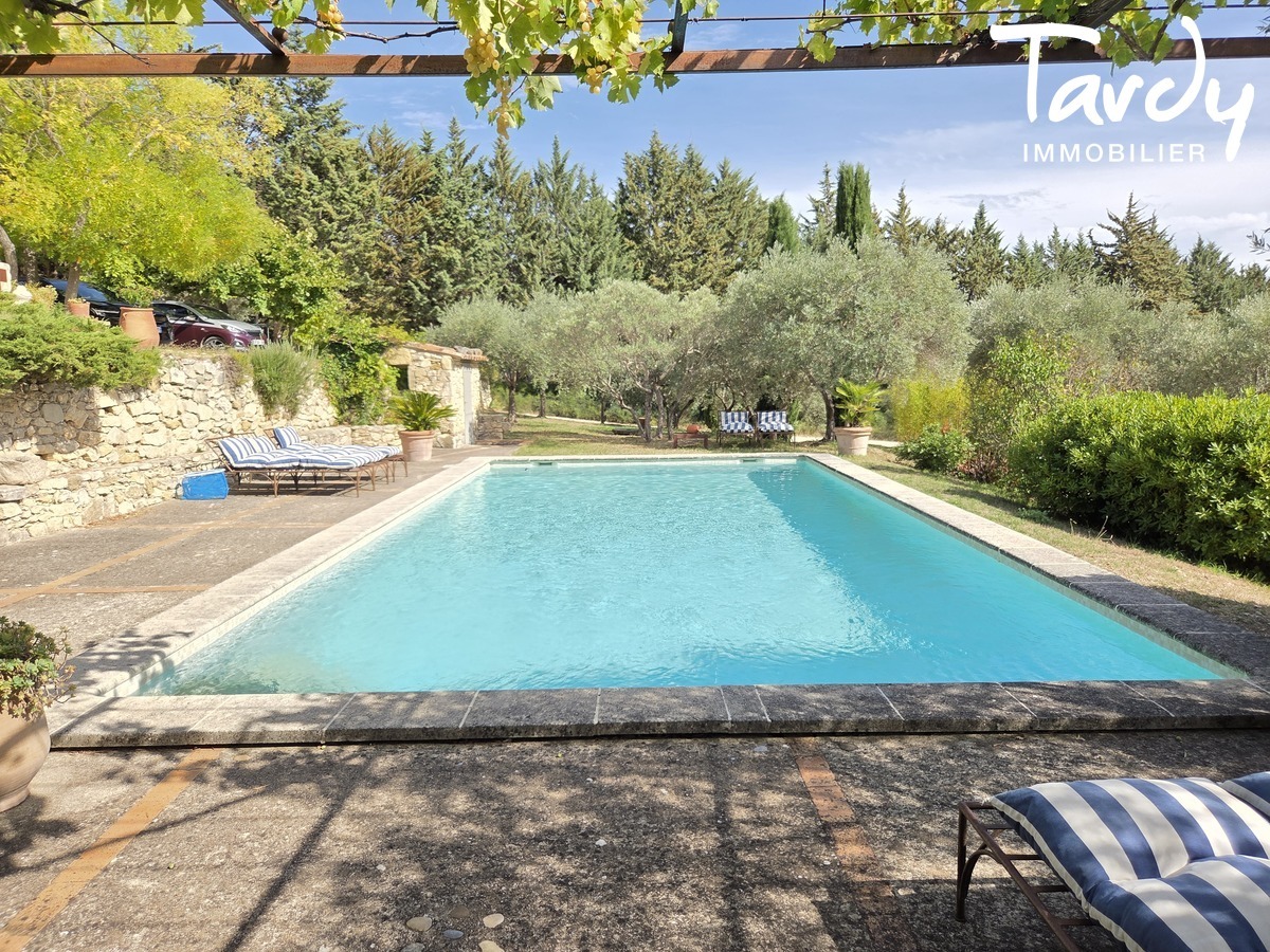 Maison ancienne - proche centre village - 84160 LOURMARIN - Lourmarin