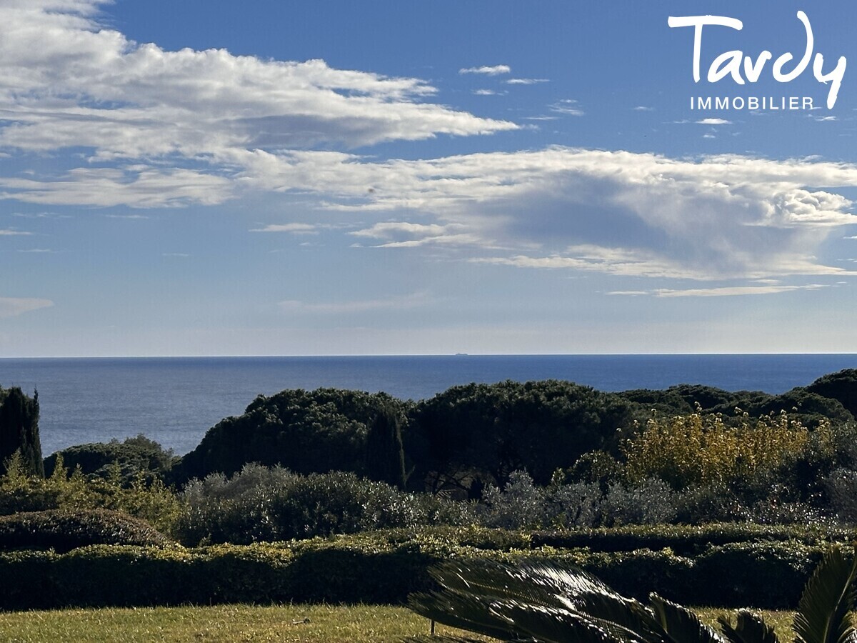 Maison Contemporaine - Vue Mer au calme - 83990 SAINT-TROPEZ  - Saint-Tropez