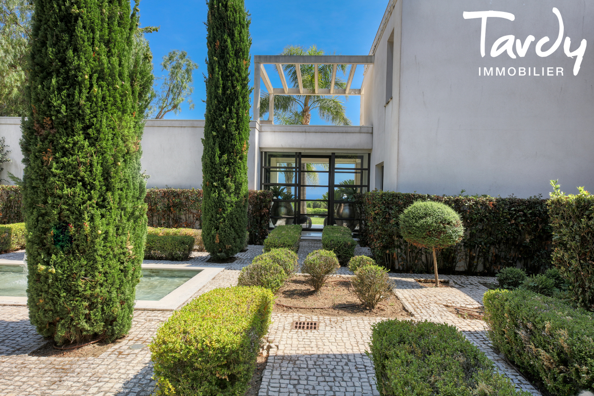 Maison d'architecte - Vue Mer au calme - 83990 SAINT-TROPEZ - Saint-Tropez