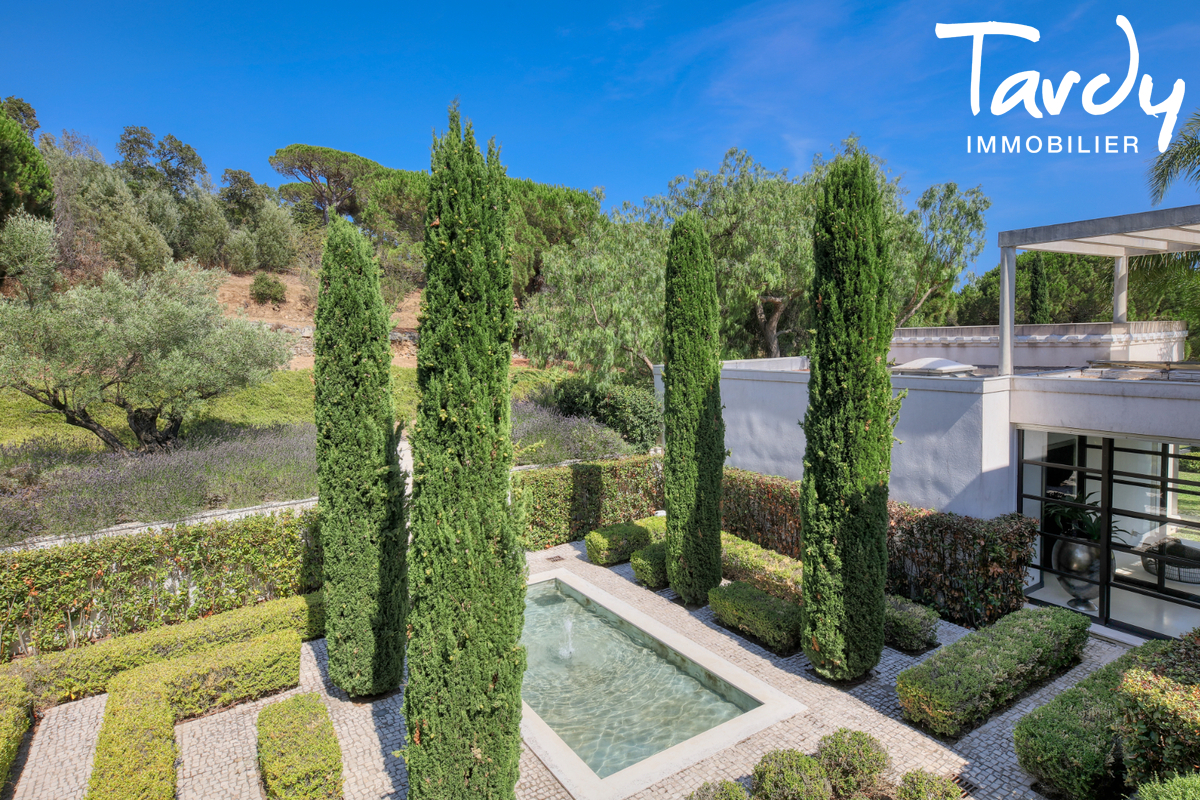 Maison d'architecte - Vue Mer au calme - 83990 SAINT-TROPEZ - Saint-Tropez