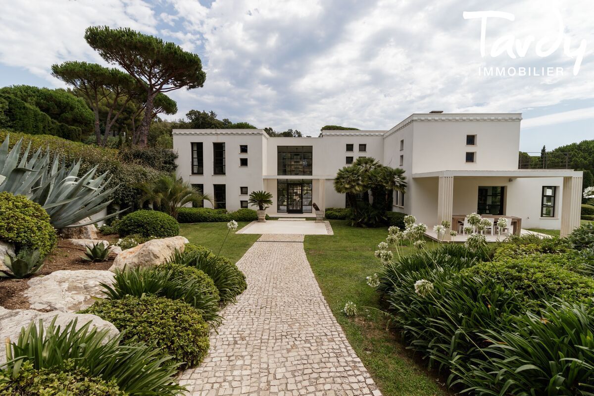 Maison d'architecte - Vue Mer au calme - 83990 SAINT-TROPEZ - Saint-Tropez