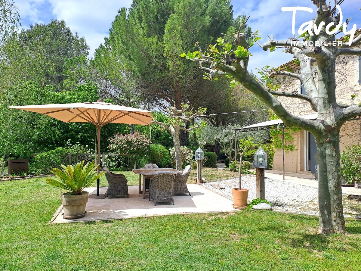 Maison de caractre -1 hectare de terrain - 13 100 AIX EN PROVENCE - Aix-en-Provence