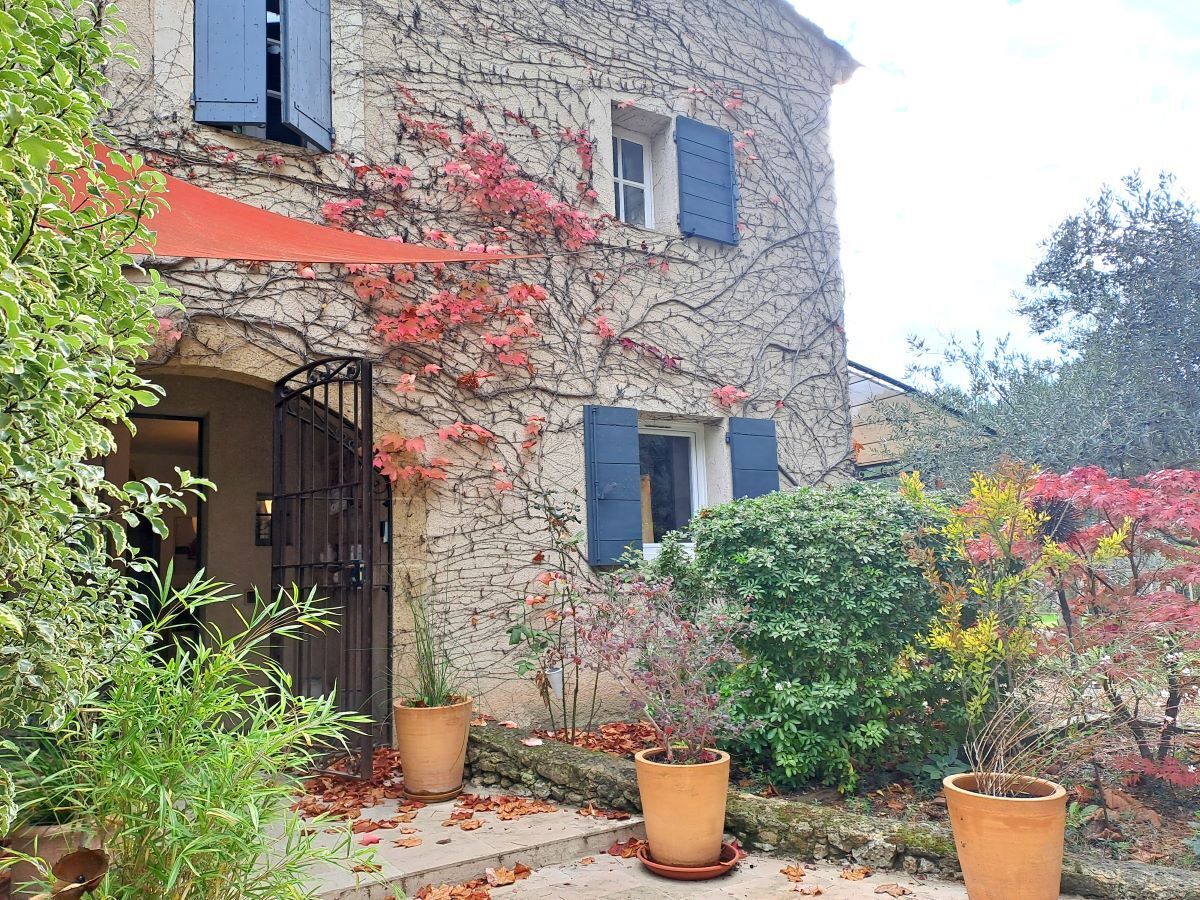 Maison de caractre -1 hectare de terrain - 13 100 AIX EN PROVENCE - Aix-en-Provence