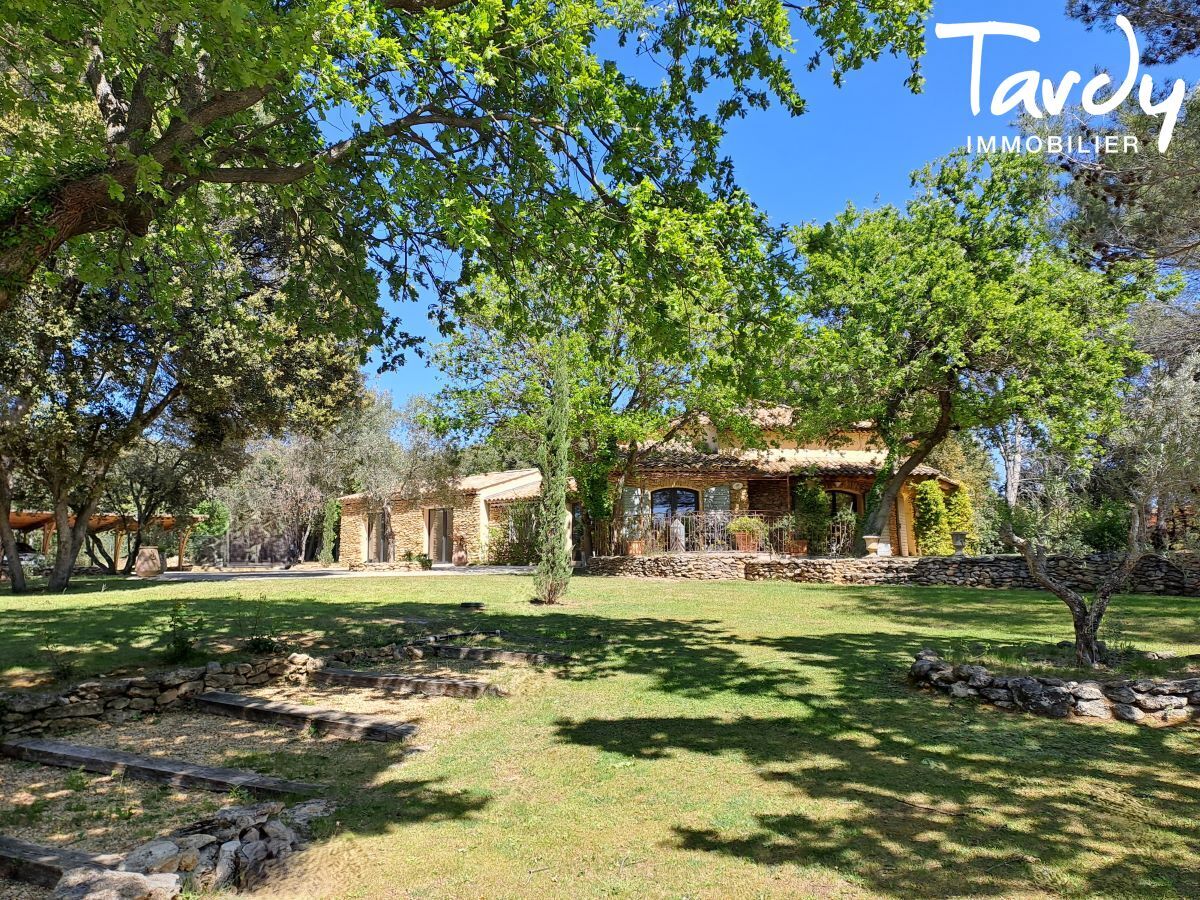Maison en pierre - Parc paysager avec piscine - Proche 13100 AIX EN PROVENCE - Aix-en-Provence