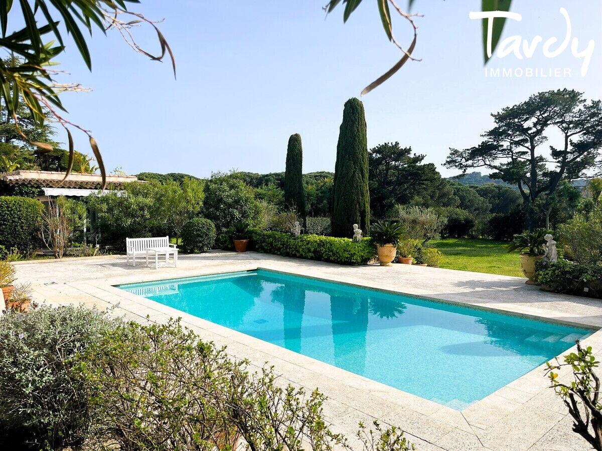 Superbe Proprit Provenale - vue dgage - 83990 SAINT-TROPEZ - Saint-Tropez - Villa de charme plage des canoubiers, saint tropez, tardy Immobilier